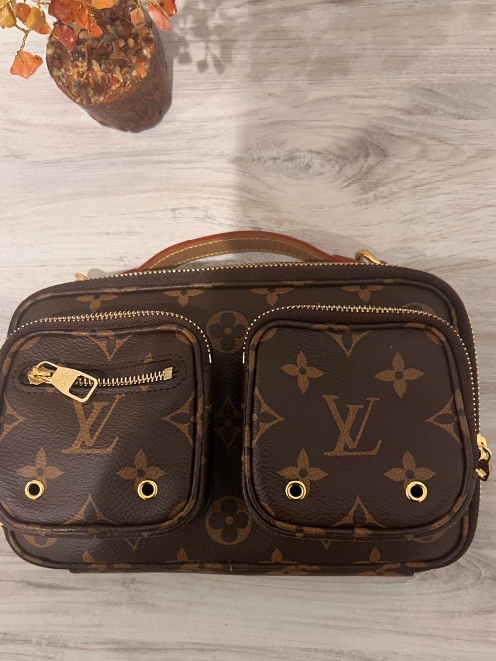 👜 Louis Vuitton Utility Crossbody Bag Monogram Canvas Multi-Pocket strap/pouch